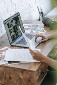 Le métier de photo-reporter : compétences, formation et rémunération